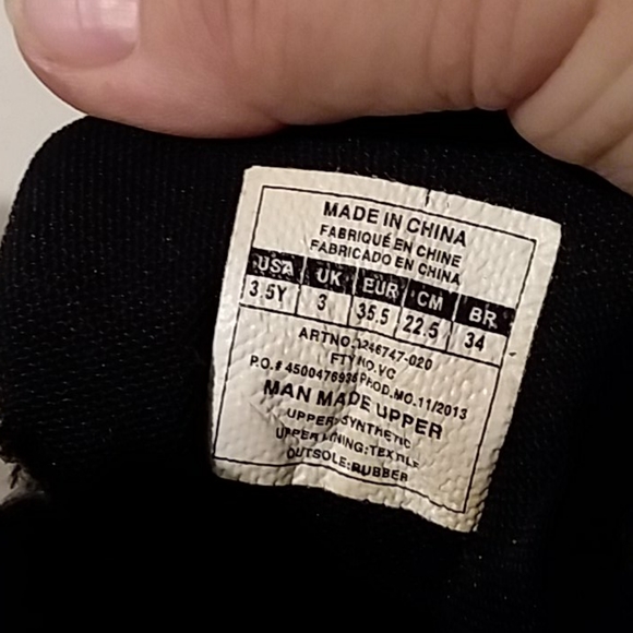 Under Armour Football Cleats - Picture 4 of 4